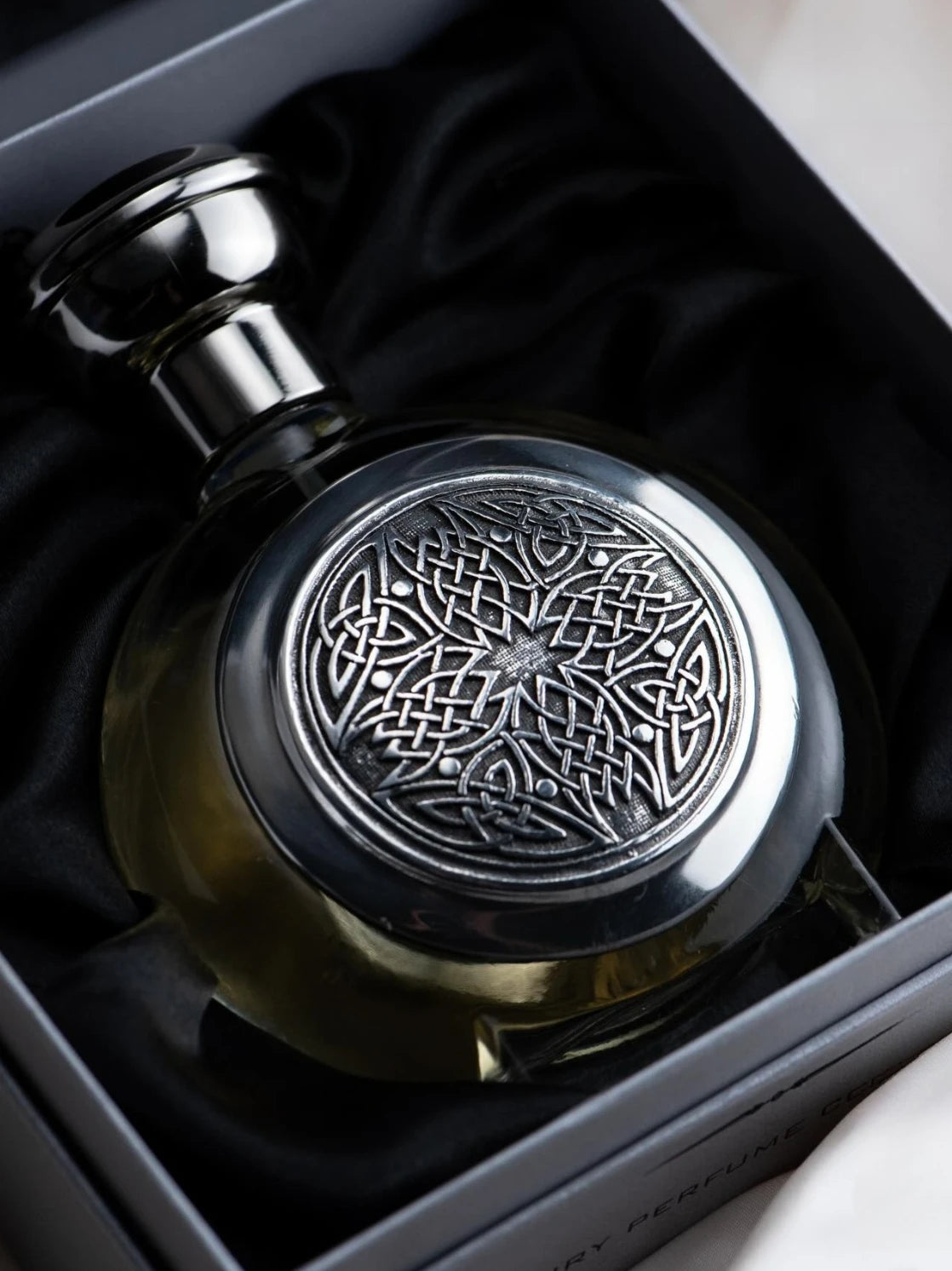 100ml Luxury Fragrance Perfumes Longevity Fruit Musk Amberwood Gentle Scent Fragrance for Woman Fashion Enchanting Mens Cologne