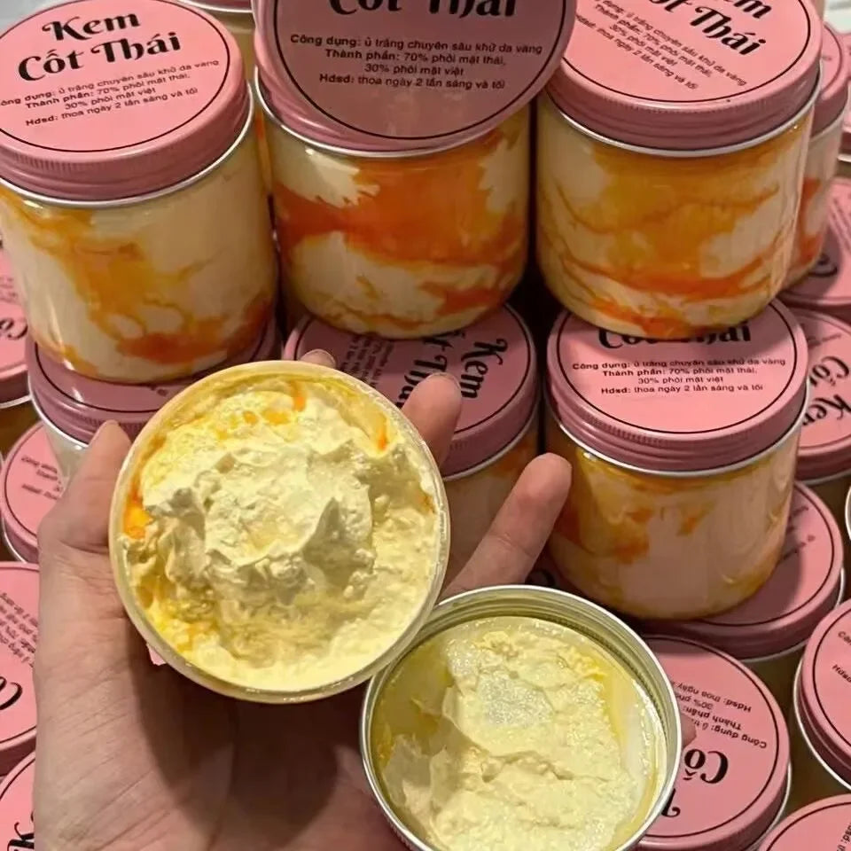 Kem Body Cốt Thái Rỉ Dầu Vàng Nắp Hồng 200gram Trắng Mịn da , chống lão hóa , dưỡng ẩm da